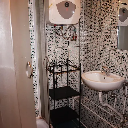 Grand Central Selari Apartment *